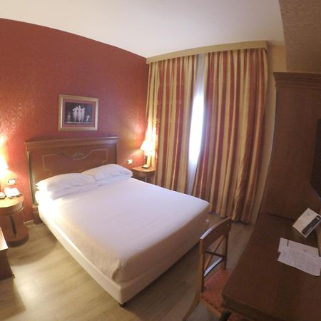 Zanhotel Europa Bologna Esterno foto