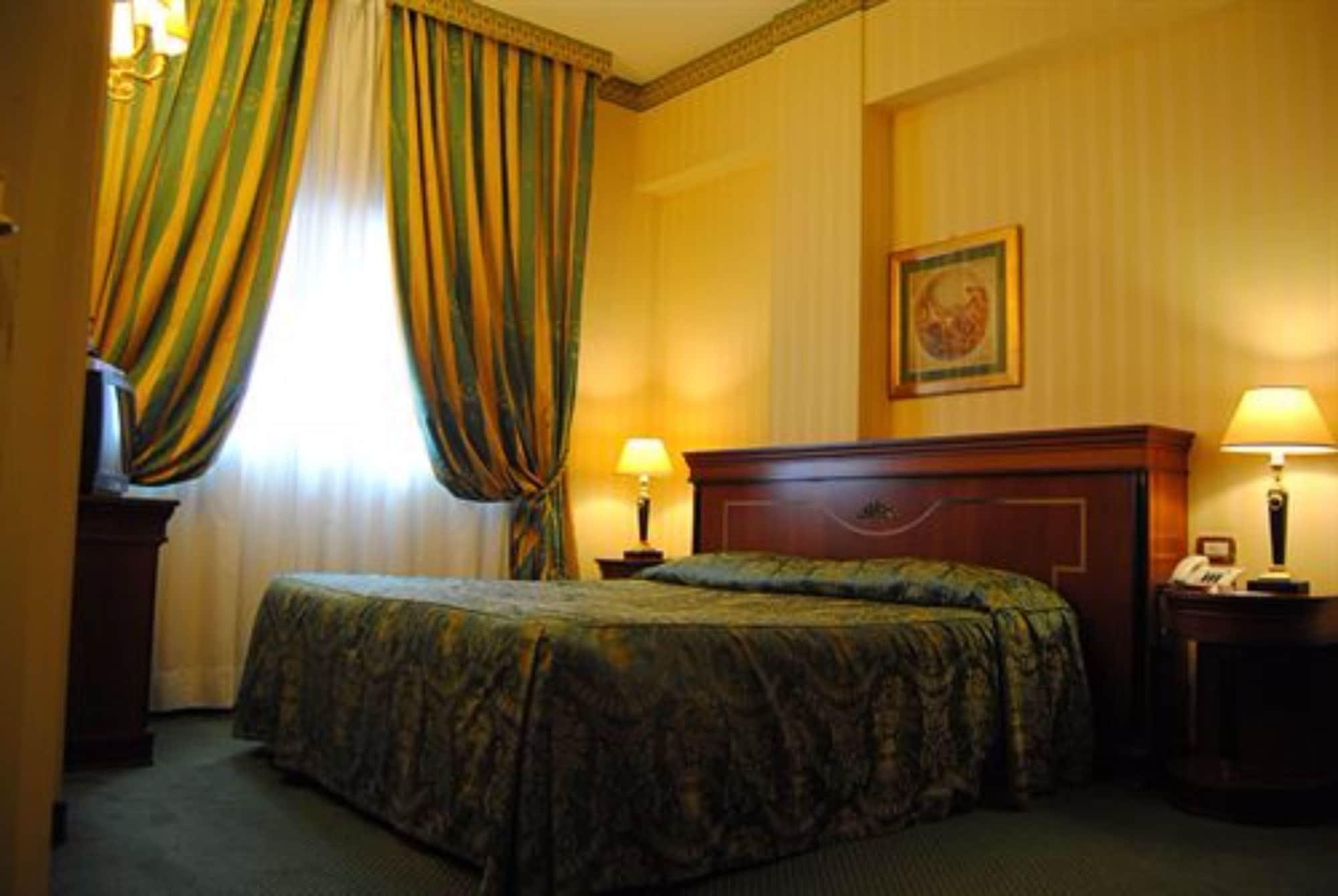 Zanhotel Europa Bologna Esterno foto
